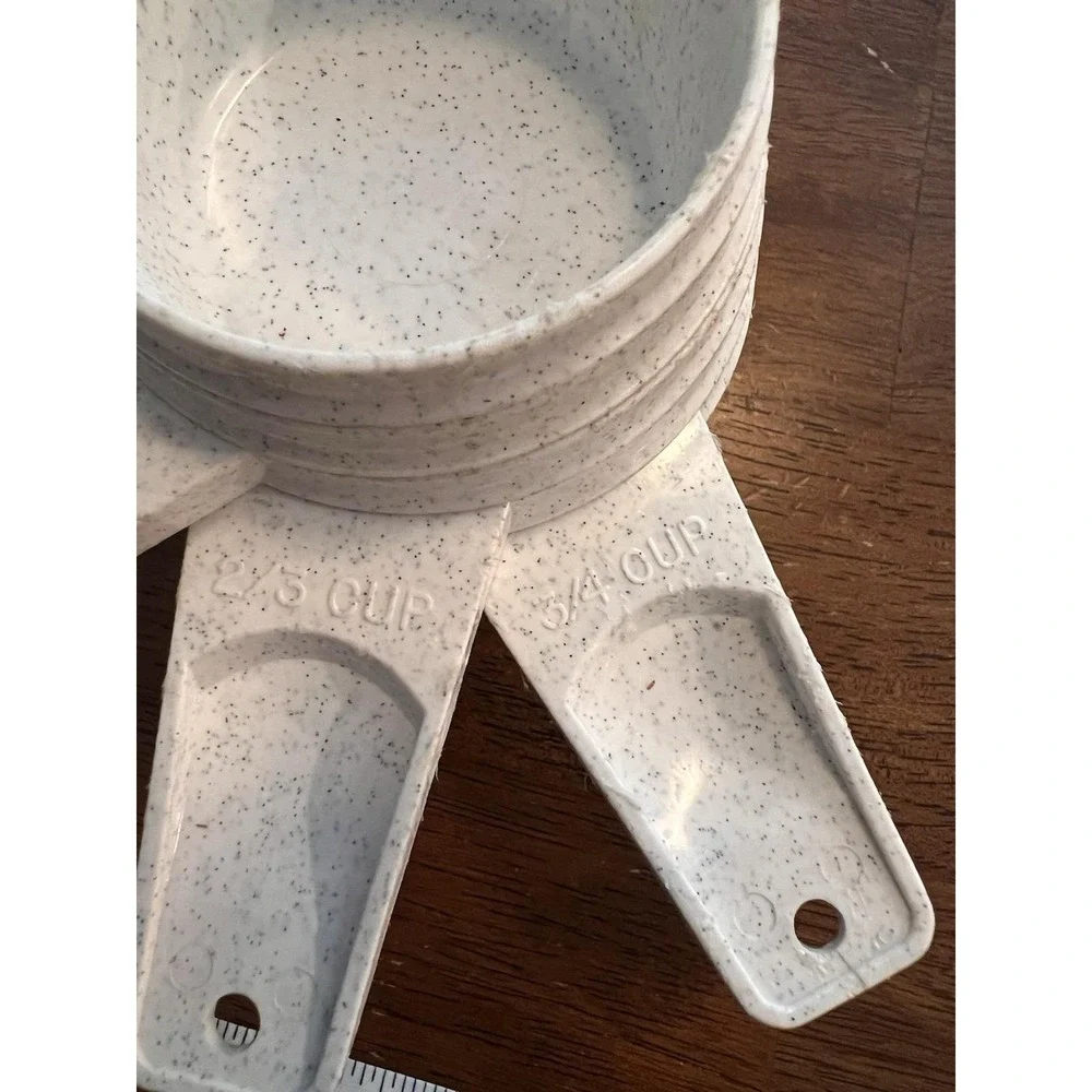 Vintage 1990s Tupperware White Gray Speckled Measuring Cups- Set of 5